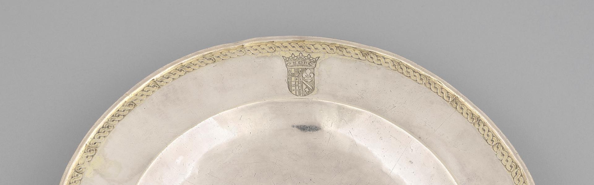 Assiette aux armes de Marguerite de Bourbon-Vendôme, duchesse de Nevers