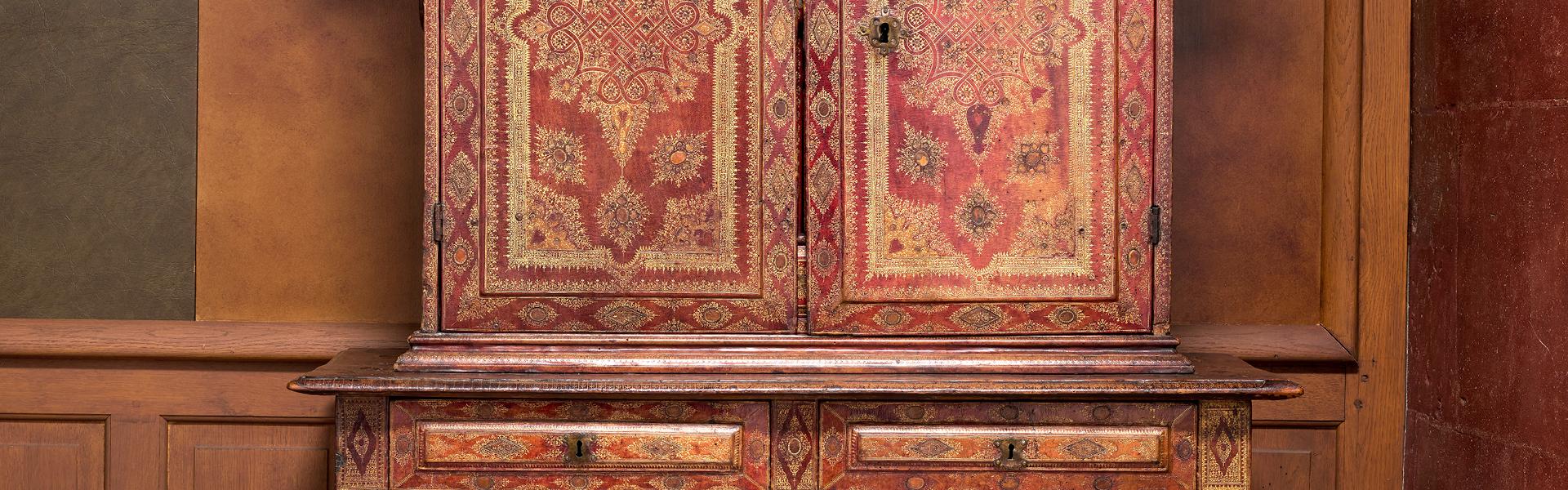 Le cabinet en maroquin